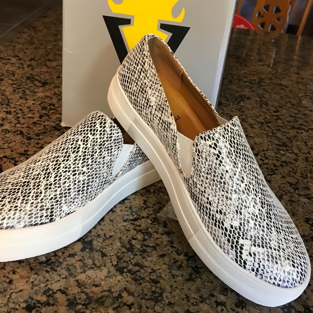 Volital Sneakers Snake skin  print